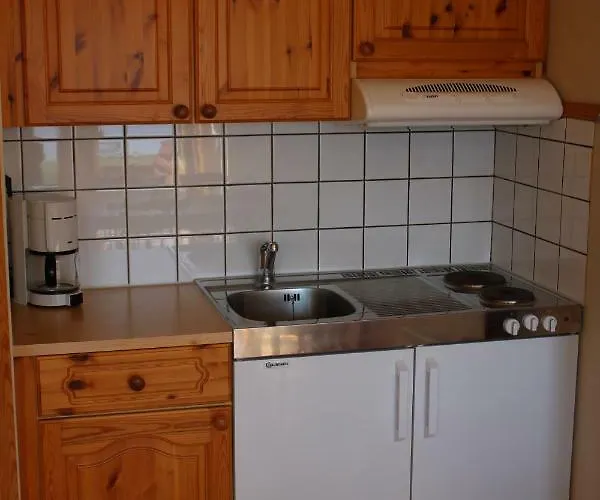 Camp Apta Хостел Фарсунн